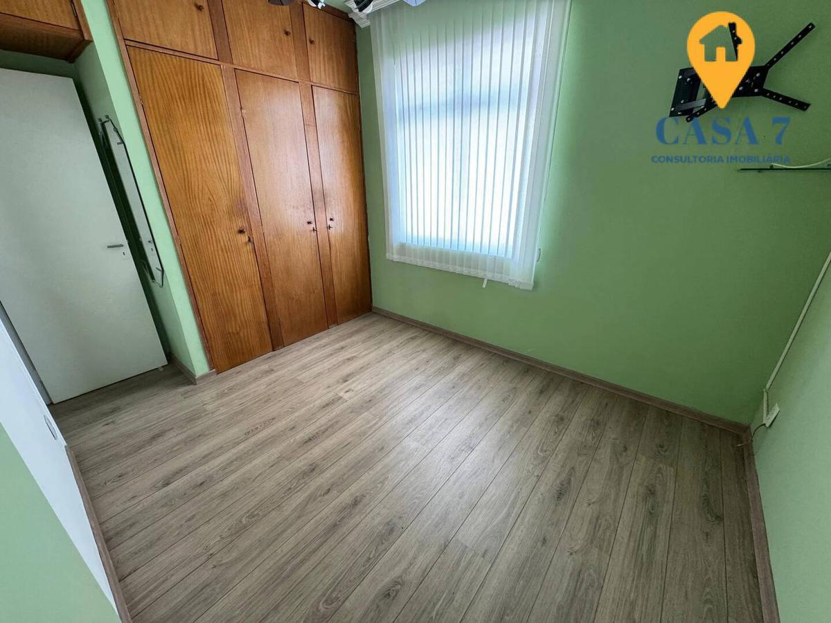 Apartamento, Sagrada Família, 2 Quartos, 1 Vaga
