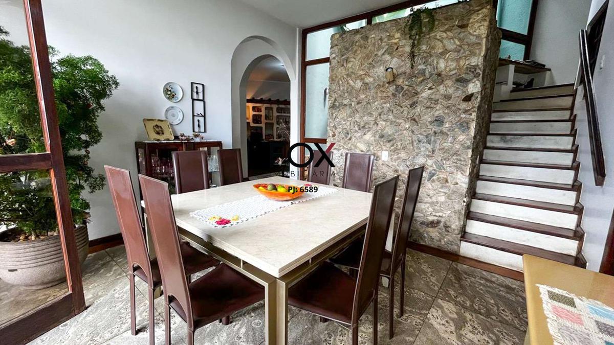 Casa, São Lucas, 4 Quartos, 5 Vagas, 3 Suítes