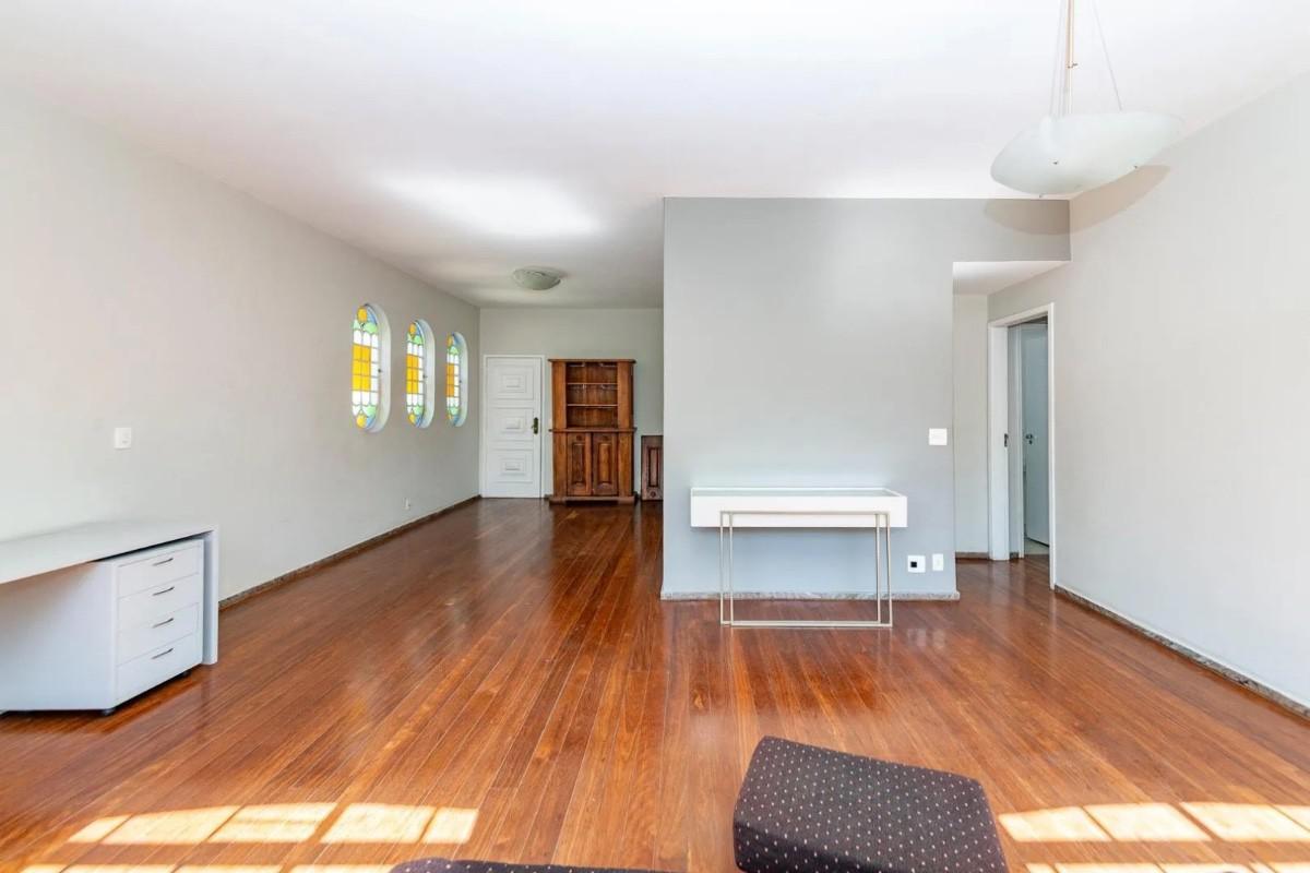 Apartamento, Coração de Jesus, 4 Quartos, 2 Vagas, 1 Suíte