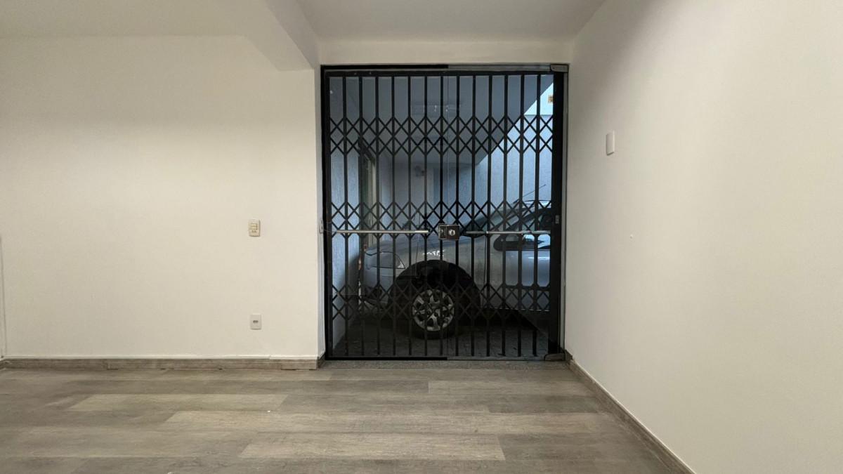 Casa Comercial, Floresta, 0 Quarto, 3 Vagas