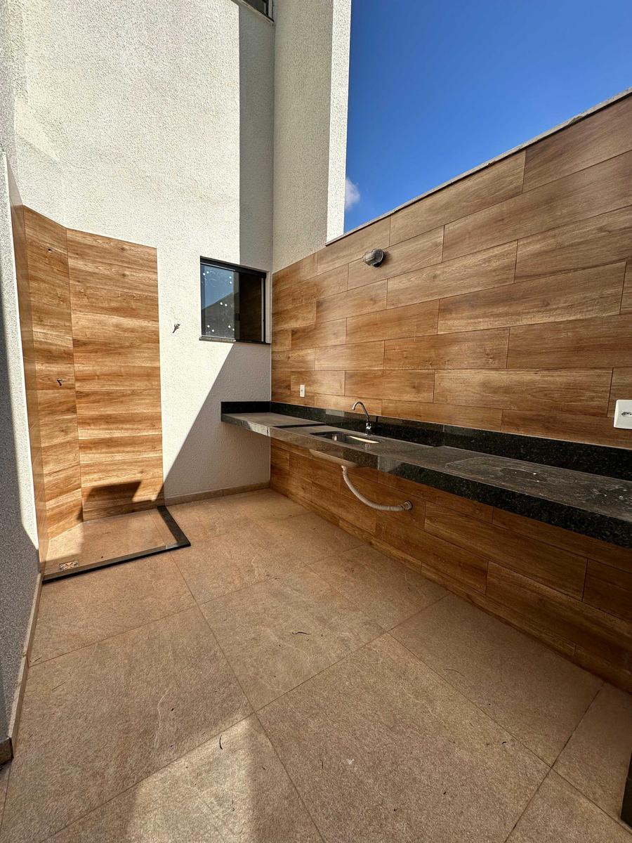 Casa, Parque Xangri-lá, 2 Quartos, 2 Vagas, 1 Suíte