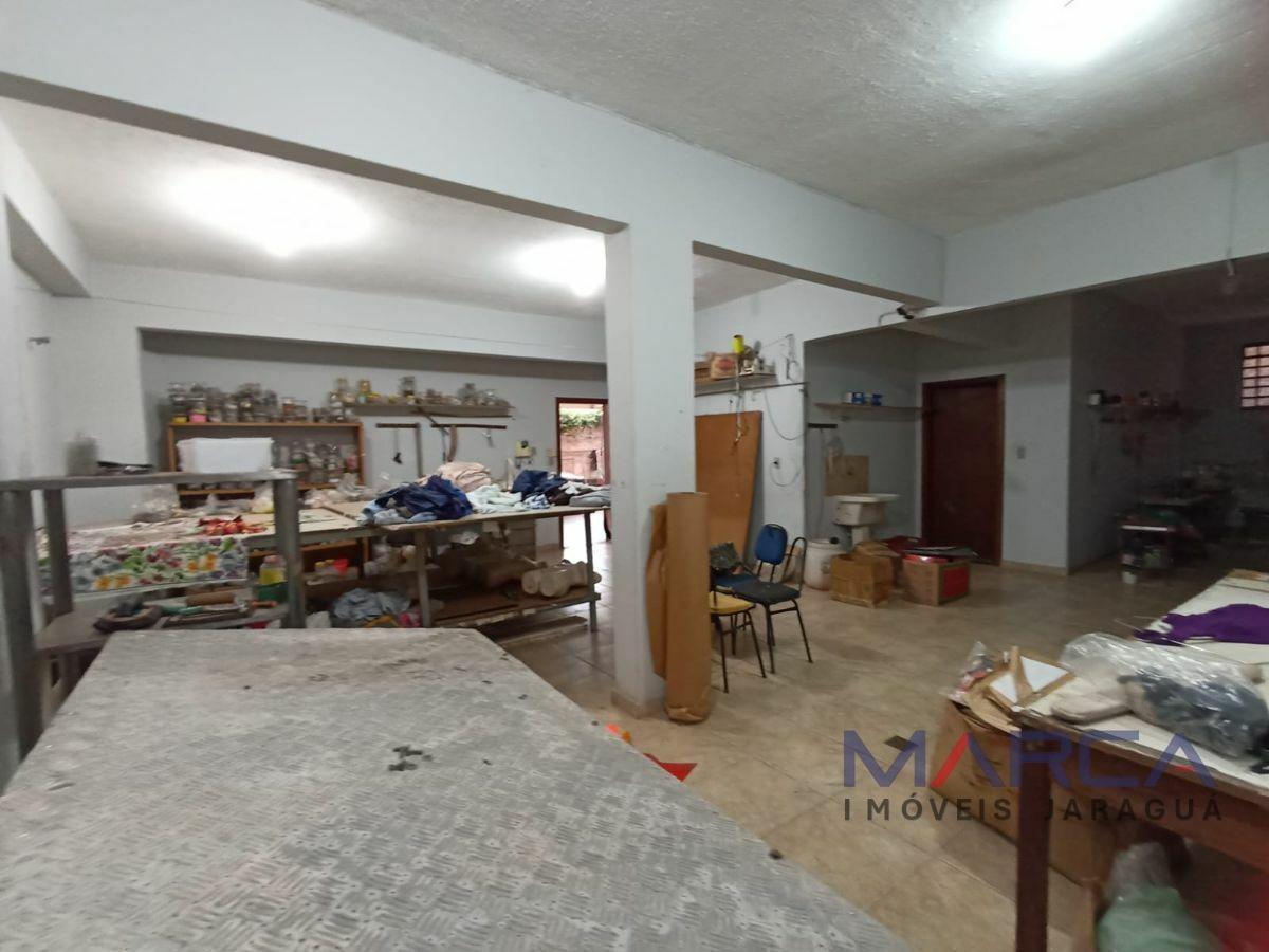 Casa, Fernão Dias, 0 Quarto, 0 Vaga