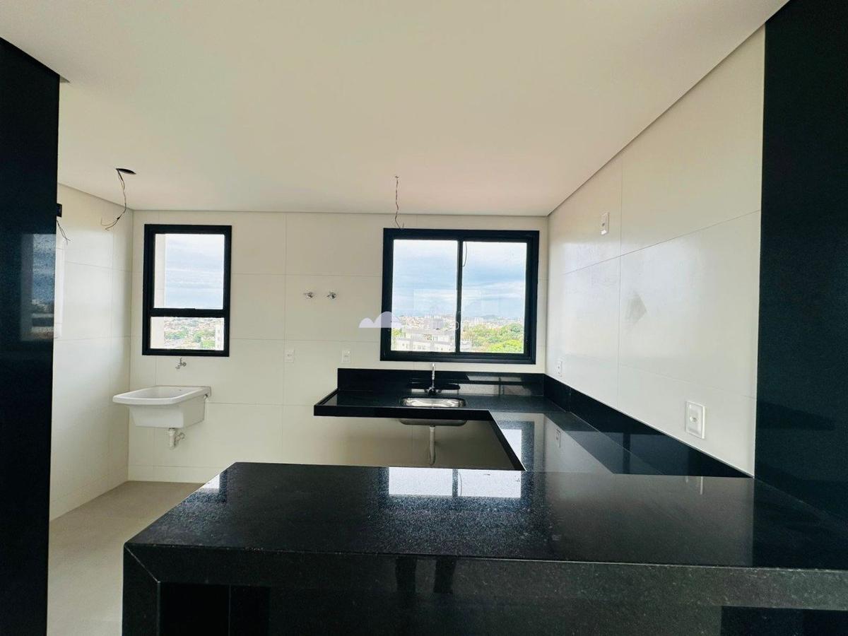 Apartamento, Planalto, 4 Quartos, 2 Vagas, 2 Suítes