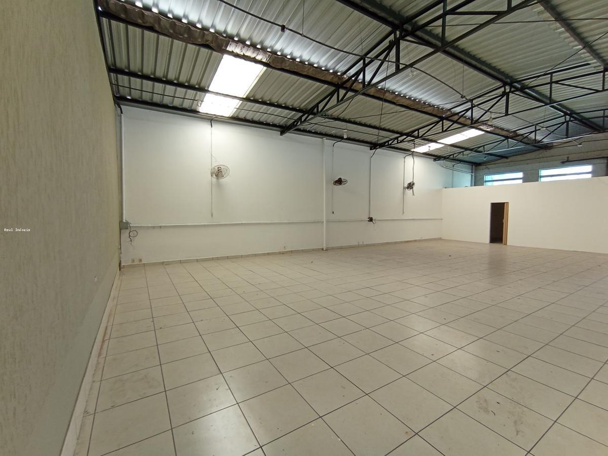 Galpão, Céu Azul, 0 Quarto, 4 Vagas