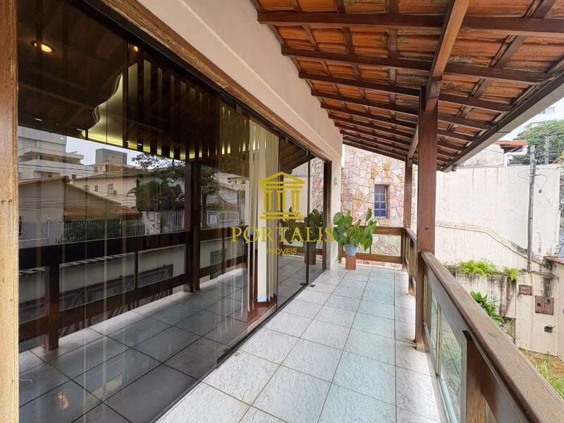 Casa, Dona Clara, 3 Quartos, 4 Vagas, 1 Suíte