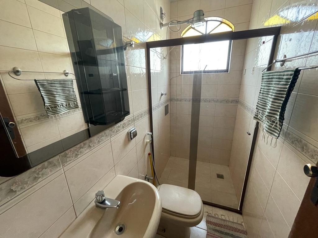 Casa, Jardim Montanhês, 4 Quartos, 3 Vagas, 1 Suíte