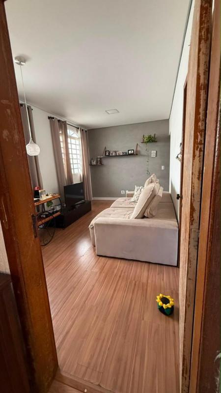 Casa, Centro, 3 Quartos, 2 Vagas, 1 Suíte