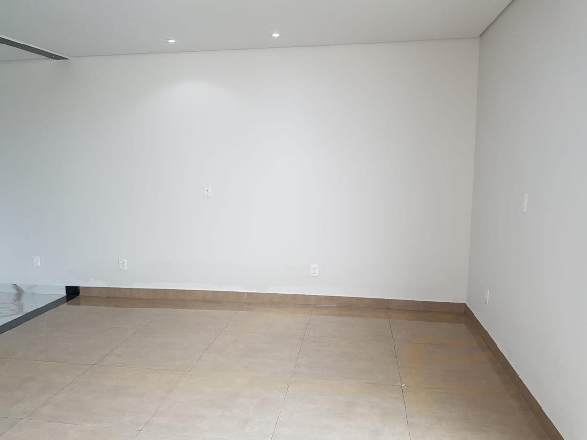 Casa, Santa Clara a, 2 Quartos, 2 Vagas, 1 Suíte