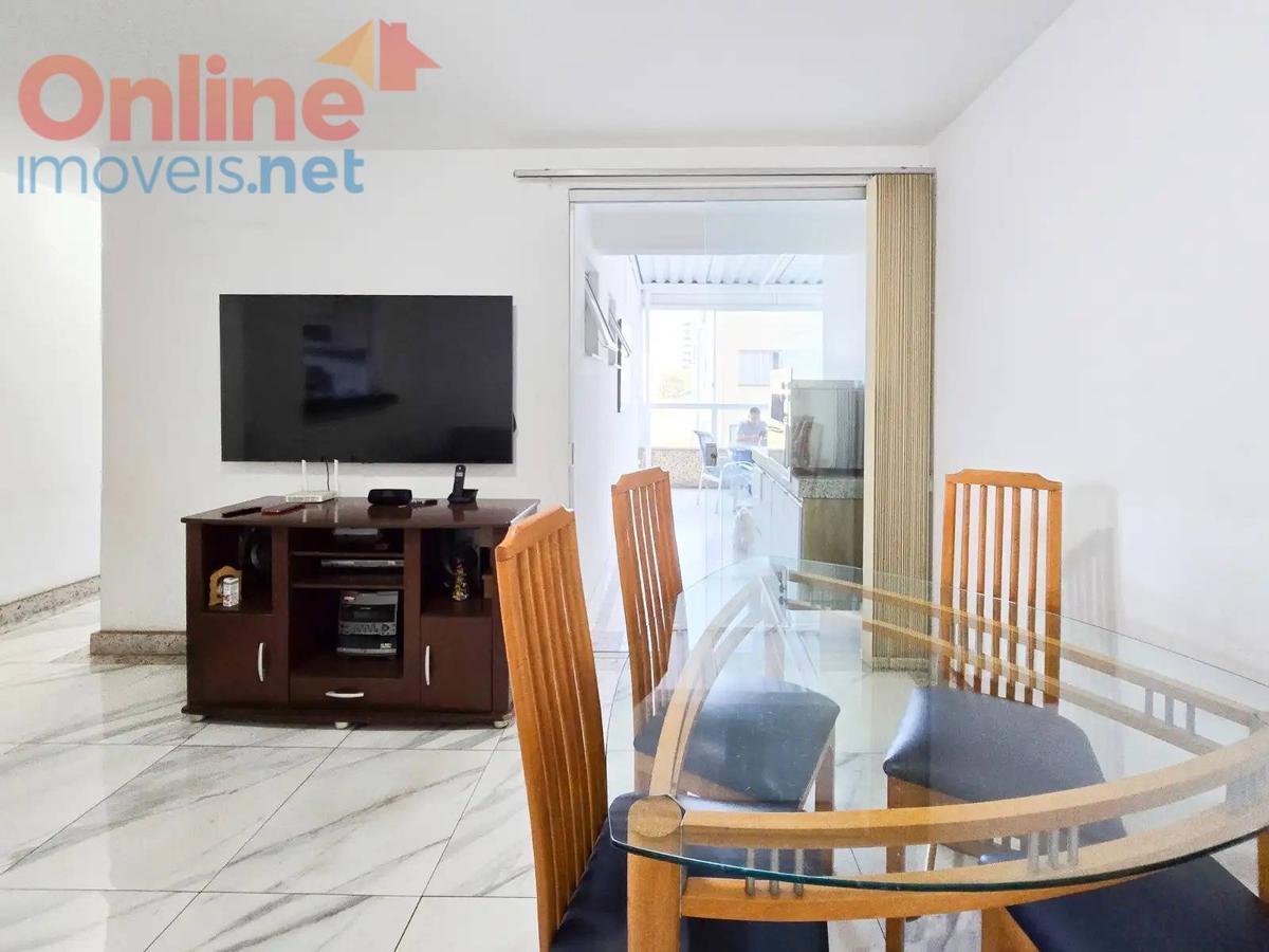 Apartamento, Castelo, 3 Quartos, 0 Vaga, 1 Suíte