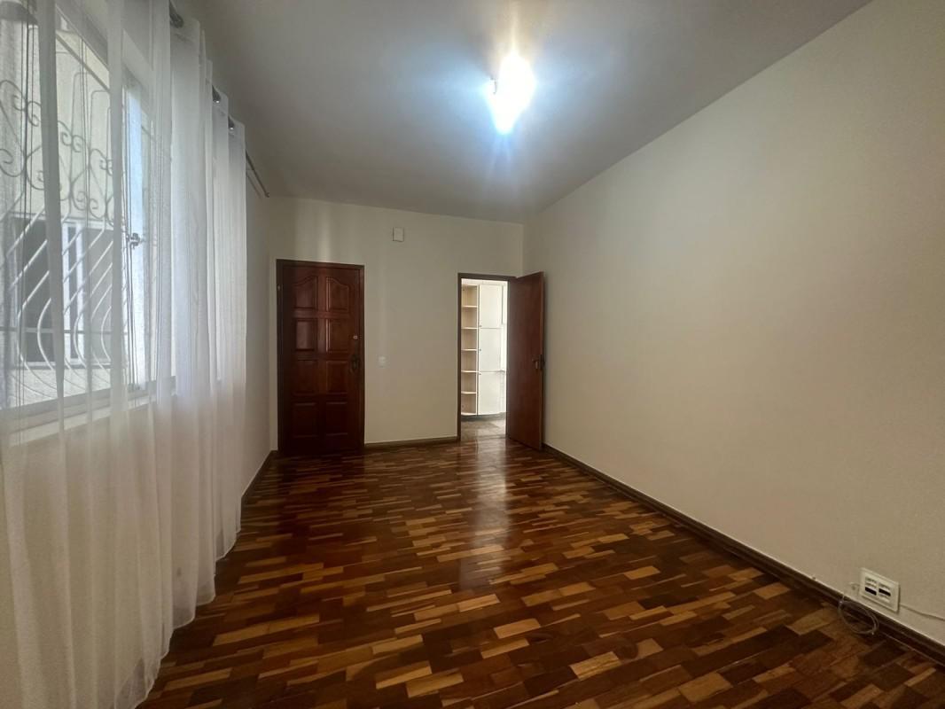Apartamento, Sagrada Família, 3 Quartos, 2 Vagas, 1 Suíte