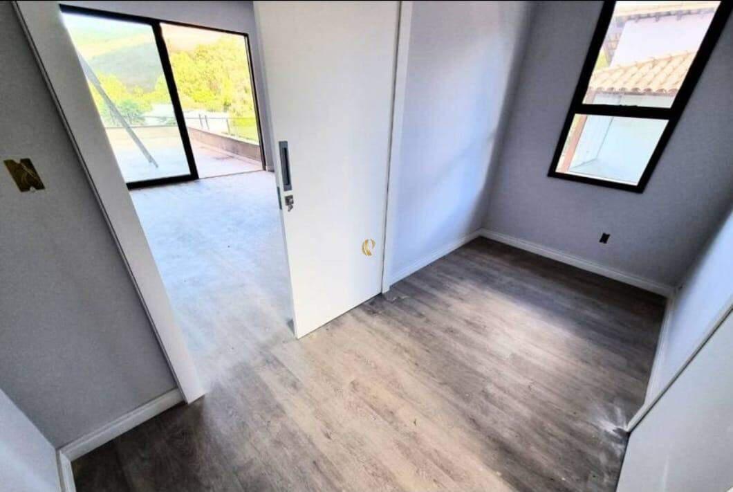 Casa, Alphaville, 4 Quartos, 4 Vagas, 1 Suíte