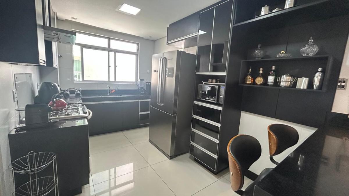 Apartamento, Cidade Nova, 4 Quartos, 4 Vagas, 1 Suíte