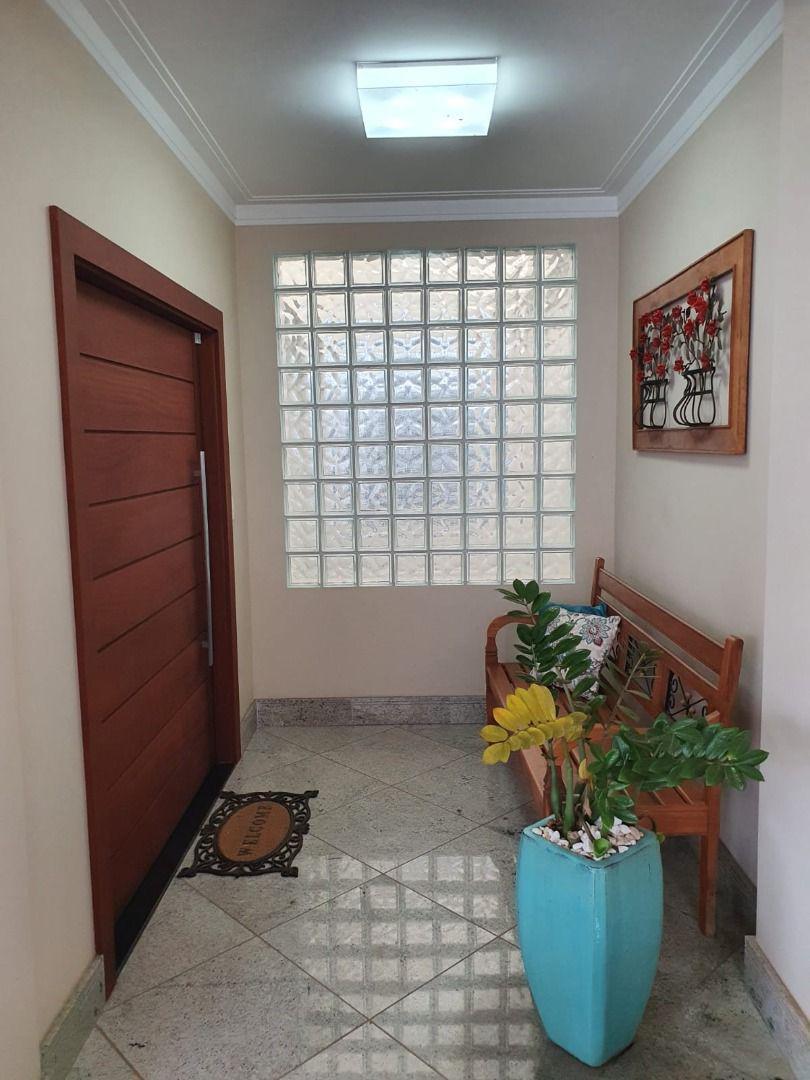 Casa, Parque São José, 3 Quartos, 30 Vagas, 1 Suíte