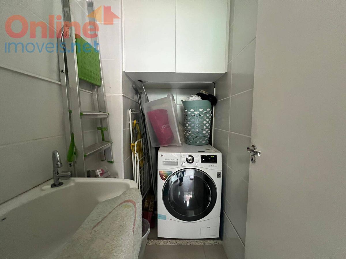 Apartamento, Sagrada Família, 3 Quartos, 0 Vaga, 1 Suíte