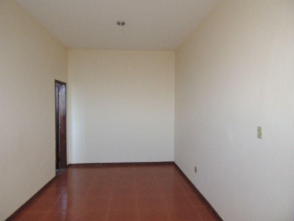 Casa, Centro, 3 Quartos, 1 Vaga, 1 Suíte