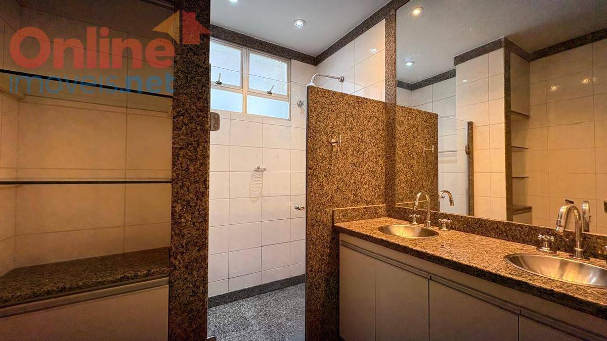 Casa, Vila Paris, 4 Quartos, 0 Vaga, 2 Suítes