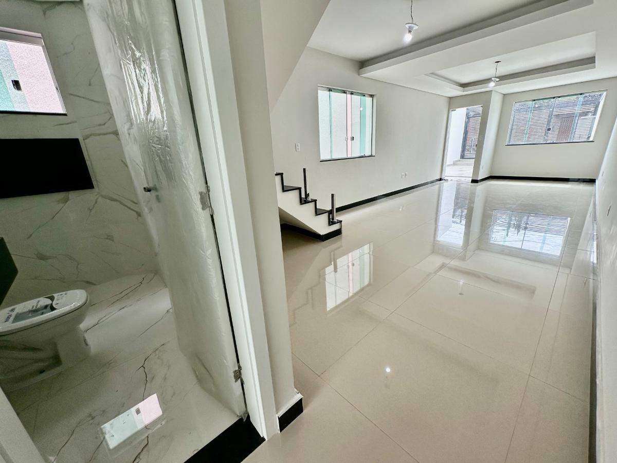 Casa, Planalto, 3 Quartos, 2 Vagas, 1 Suíte