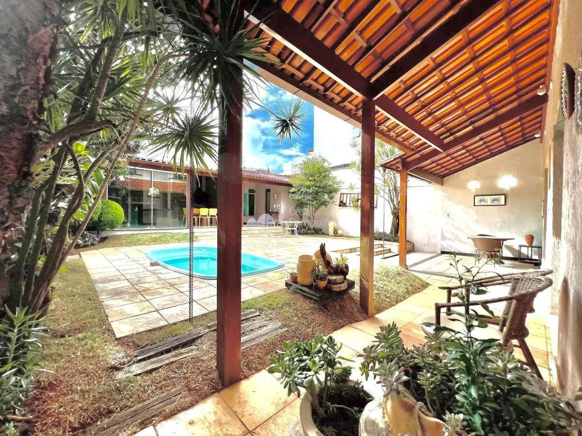 Casa, Itapoã, 5 Quartos, 3 Vagas, 2 Suítes