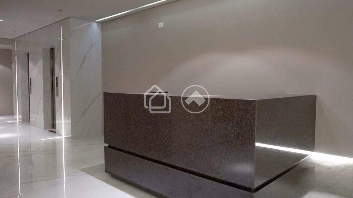 Sala, Centro