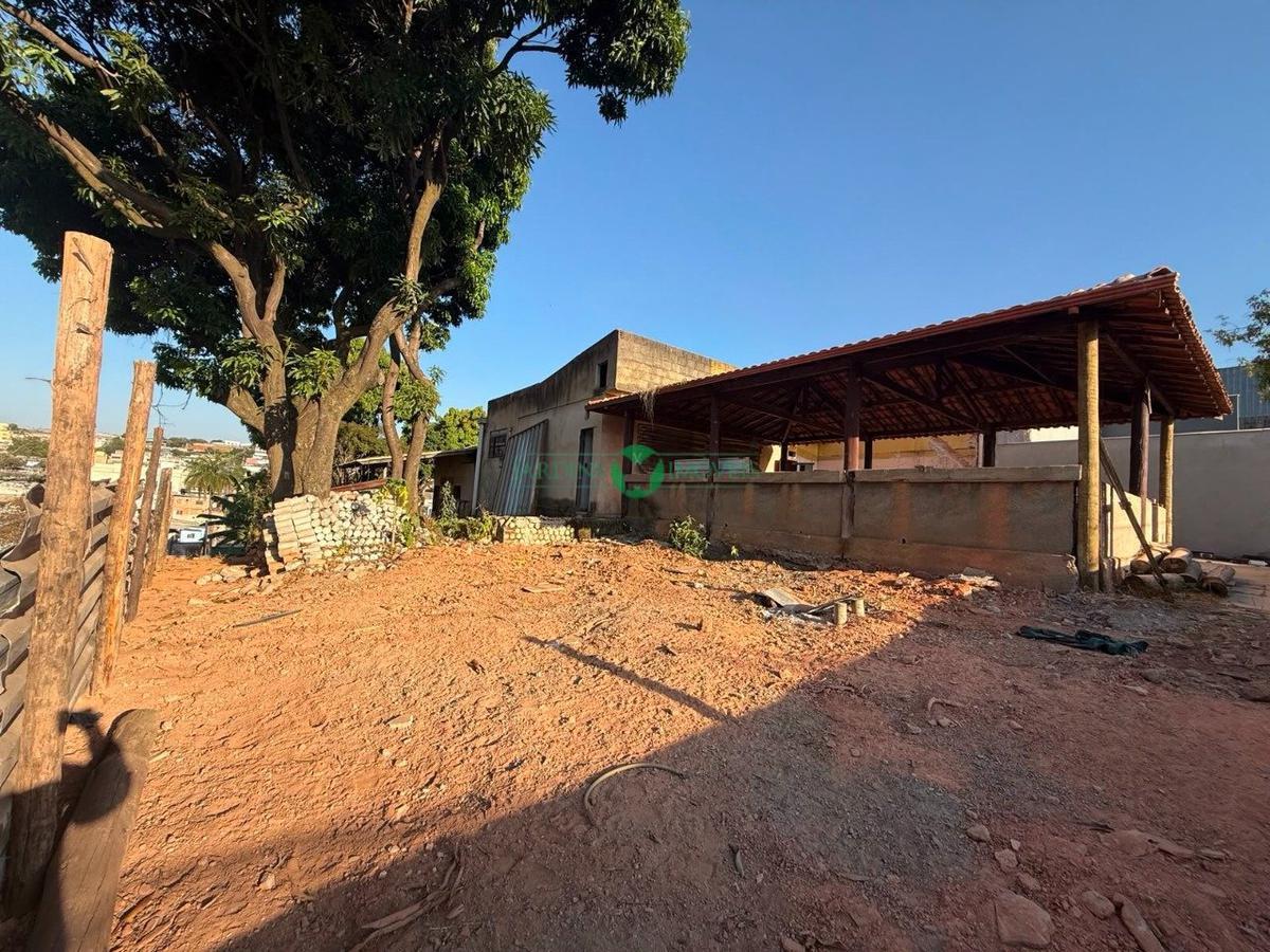 Lote, São Francisco, 0 Quarto, 0 Vaga