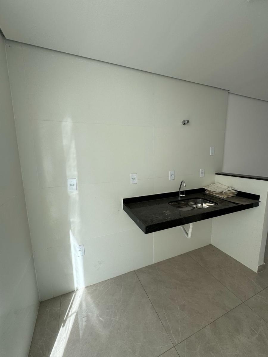 Casa, Piratininga (venda Nova), 2 Quartos, 1 Vaga, 2 Suítes