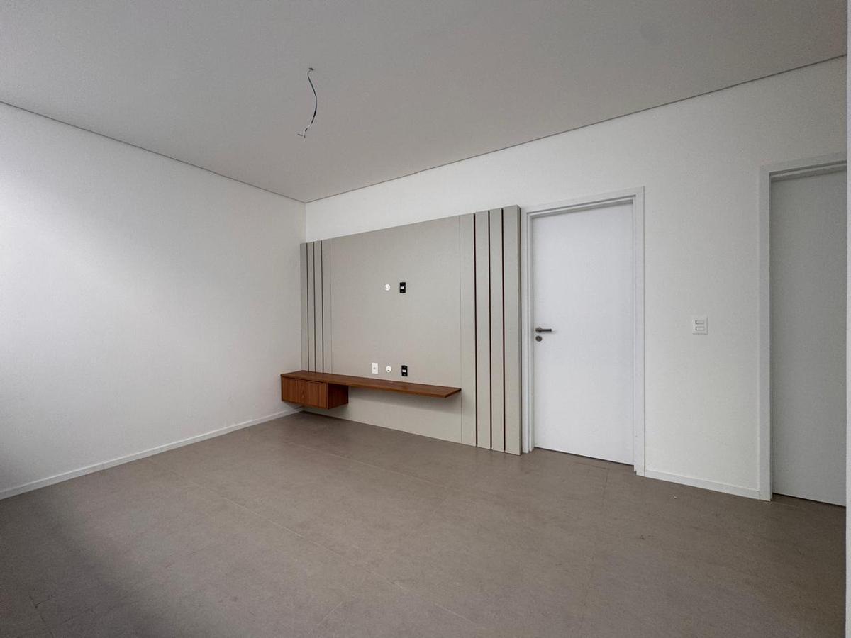 Casa, Garças, 3 Quartos, 2 Vagas, 1 Suíte
