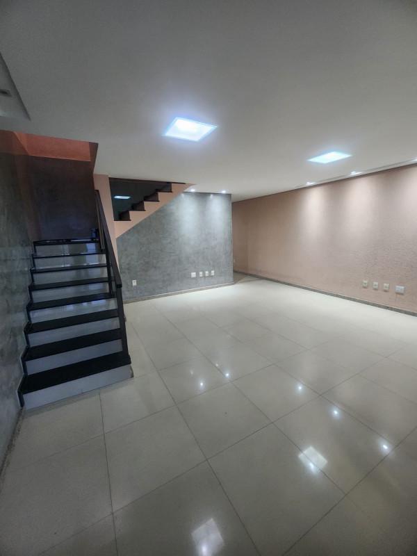 Casa, Vale das Amendoeiras, 3 Quartos, 4 Vagas, 1 Suíte