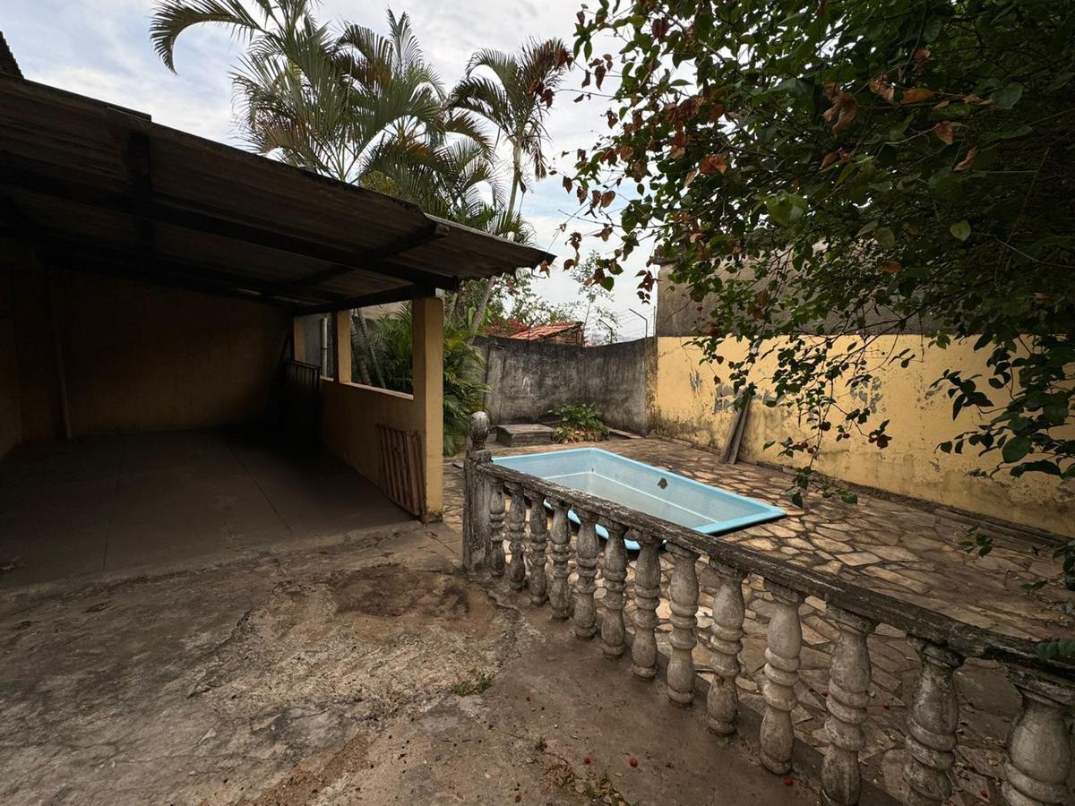 Casa, Santa Cruz, 3 Quartos, 4 Vagas, 1 Suíte