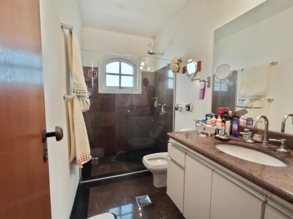 Casa, Buritis, 4 Quartos, 3 Vagas, 2 Suítes