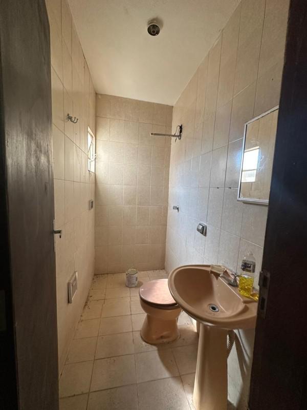 Casa, Centro, 4 Quartos, 0 Vaga