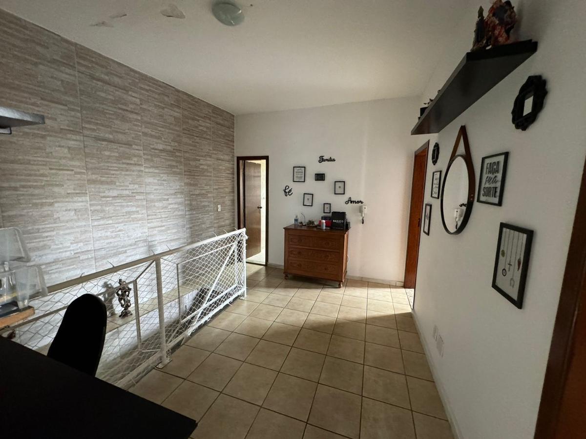 Casa, Colégio Batista, 9 Quartos, 3 Vagas, 2 Suítes