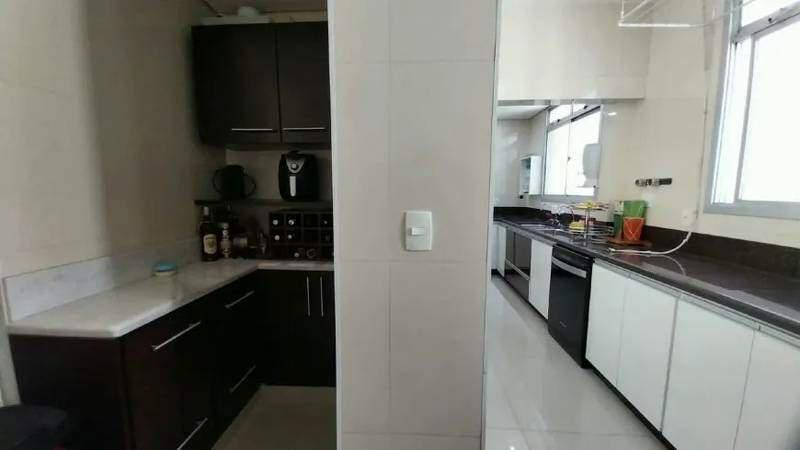 Cobertura, Estoril, 3 Quartos, 2 Vagas, 1 Suíte