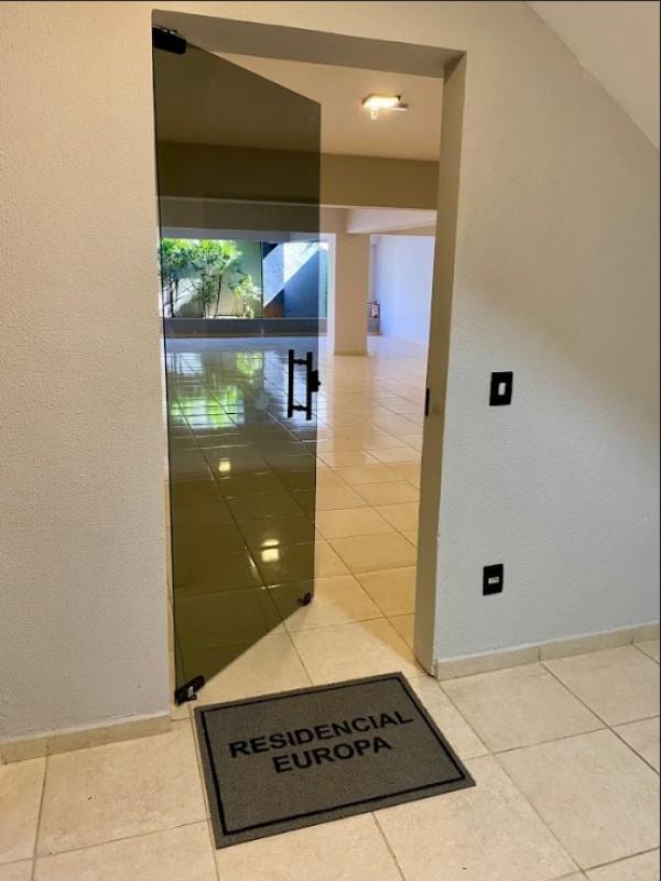 Apartamento, Europa, 2 Quartos, 1 Vaga