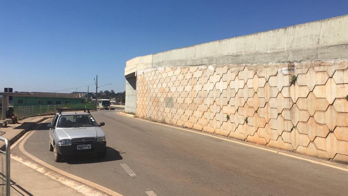 Lote, Centro, 0 Quarto, 0 Vaga