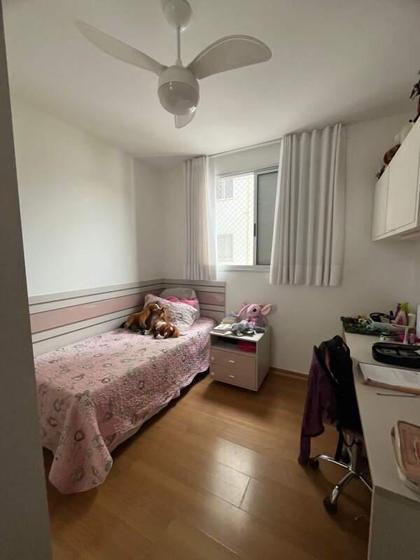 Apartamento, Estoril, 3 Quartos, 3 Vagas, 1 Suíte