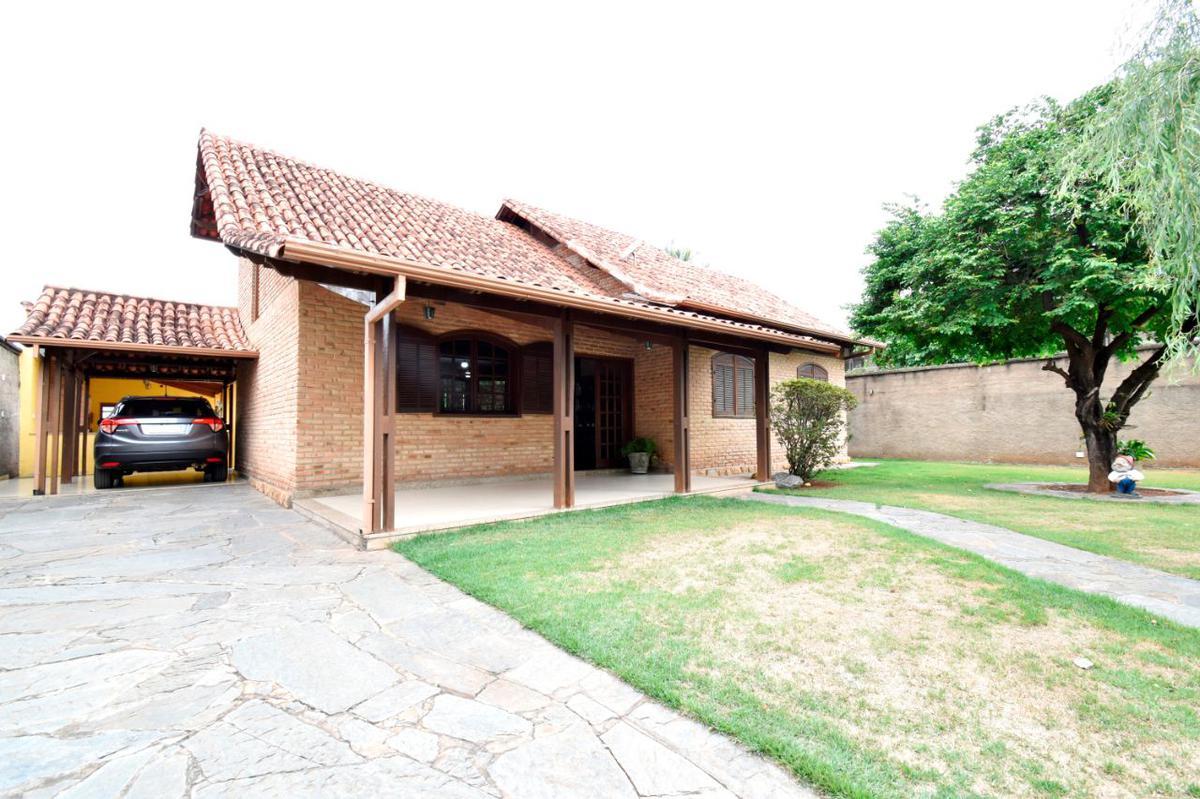 Casa, Bandeirantes (pampulha), 4 Quartos, 8 Vagas, 1 Suíte