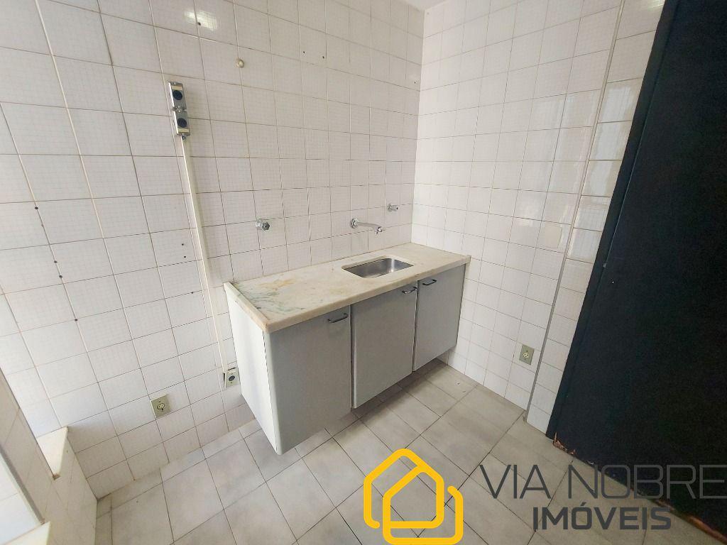 Sala, Estoril, 2 Vagas
