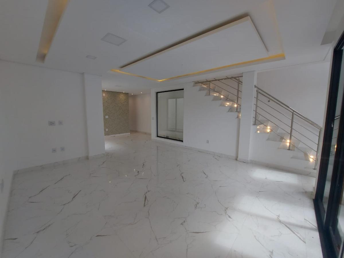 Casa, Santa Rosa, 3 Quartos, 4 Vagas, 3 Suítes