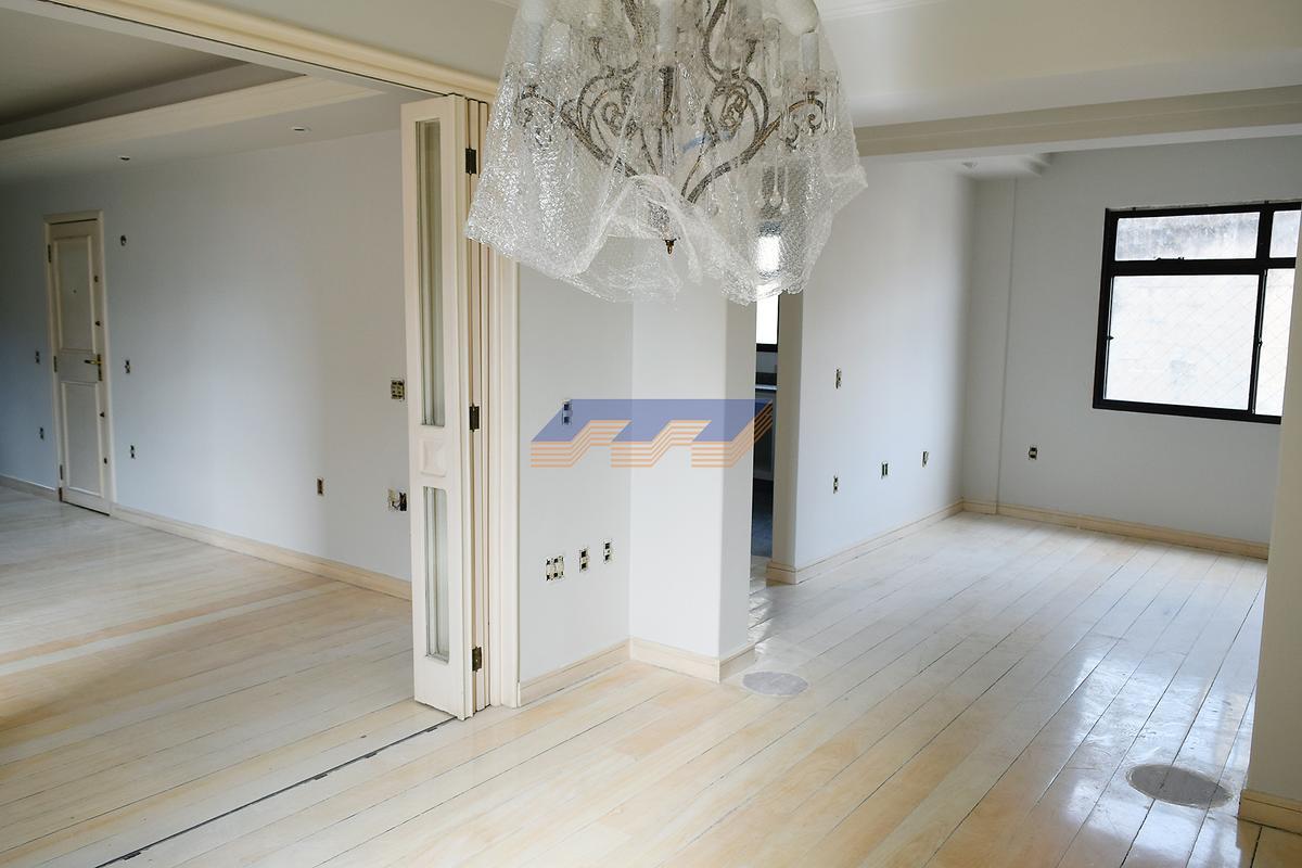 Apartamento, Sion, 4 Quartos, 3 Vagas, 1 Suíte