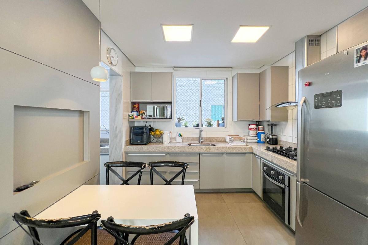 Apartamento, Castelo, 4 Quartos, 2 Vagas, 4 Suítes