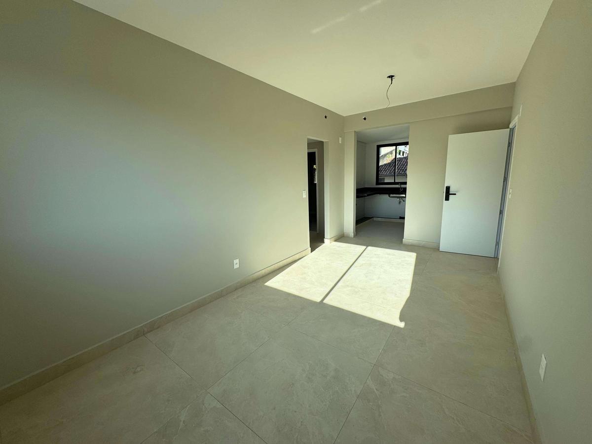 Apartamento, Serra, 2 Quartos, 2 Vagas, 1 Suíte