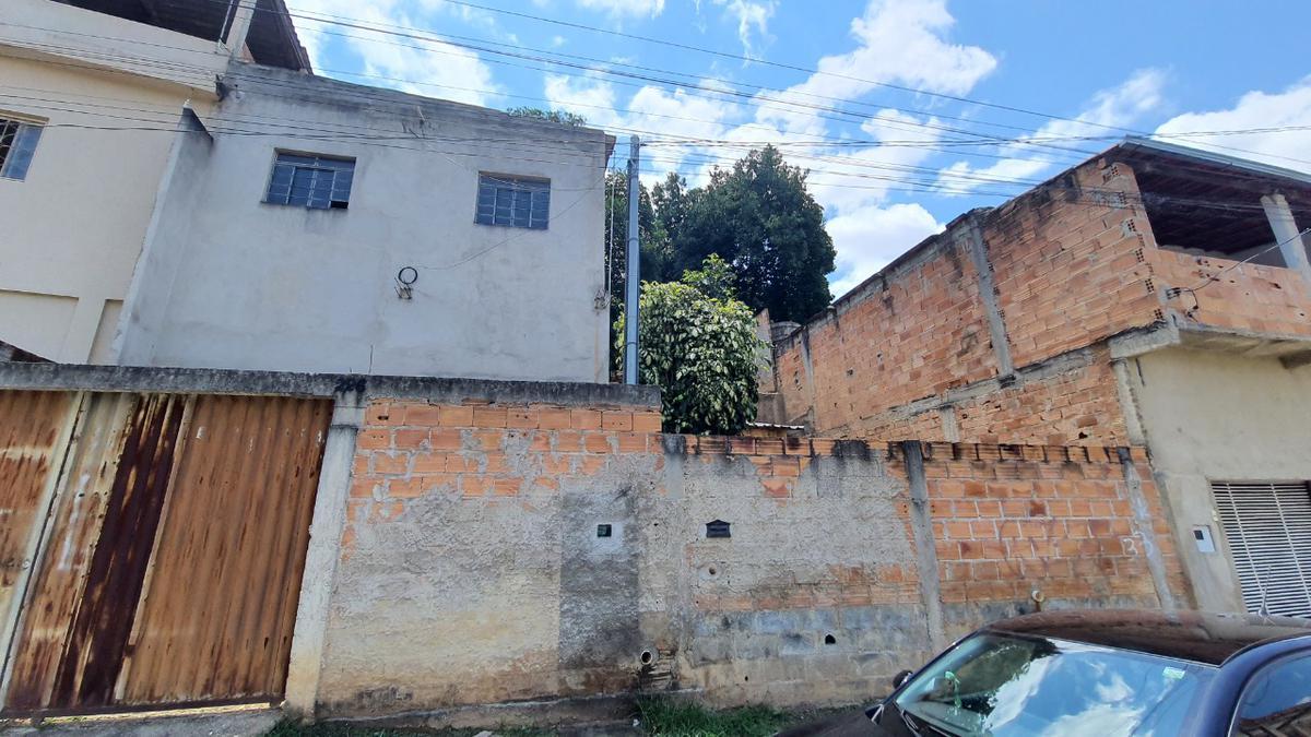 Casa, Jardim dos Comerciários, 2 Quartos, 2 Vagas