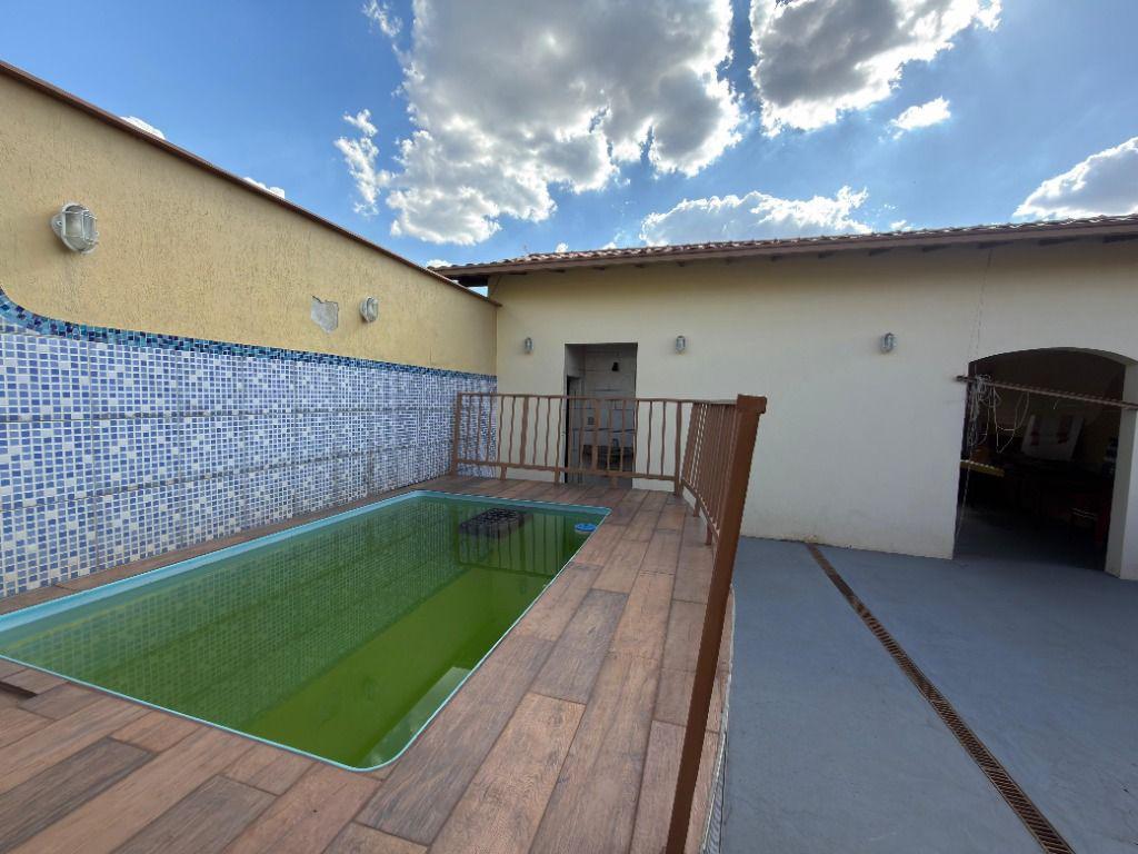 Casa, Itacolomi, 3 Quartos, 0 Vaga, 1 Suíte