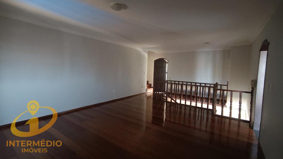 Casa, Álvaro Camargos, 4 Quartos, 4 Vagas, 1 Suíte
