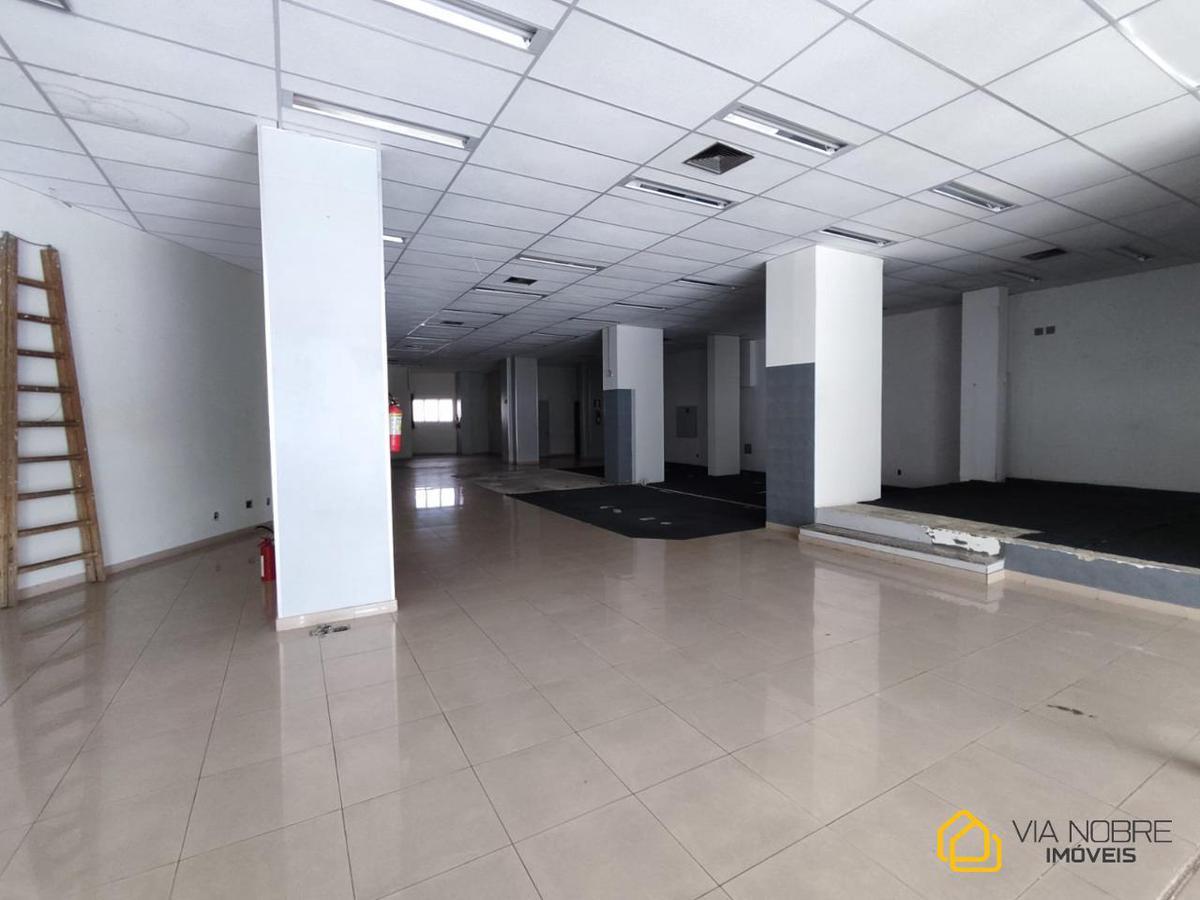 Sala, Estoril, 4 Vagas