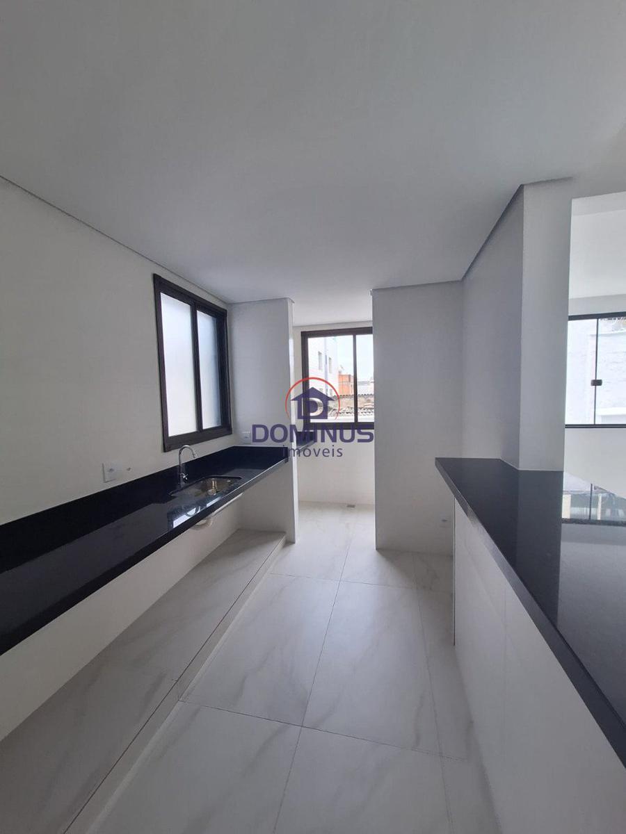 Apartamento, Sagrada Família, 3 Quartos, 2 Vagas, 1 Suíte