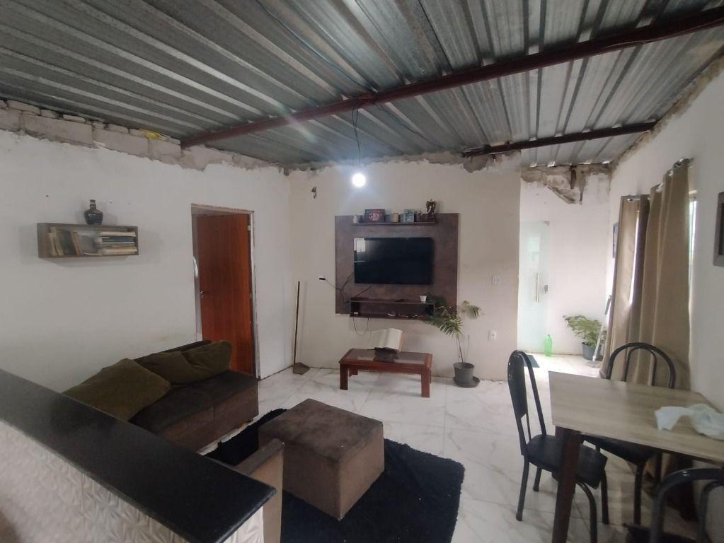 Casa, Siderúrgica, 3 Quartos, 1 Vaga, 1 Suíte