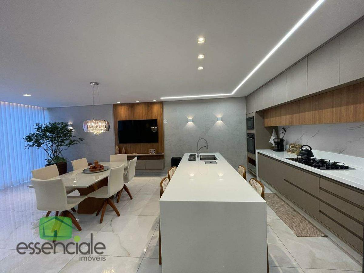 Apartamento, Centro, 3 Quartos, 4 Vagas, 1 Suíte