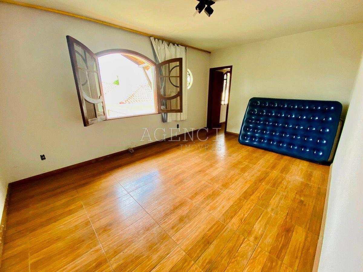 Casa, Bandeirantes (pampulha), 4 Quartos, 0 Vaga, 1 Suíte