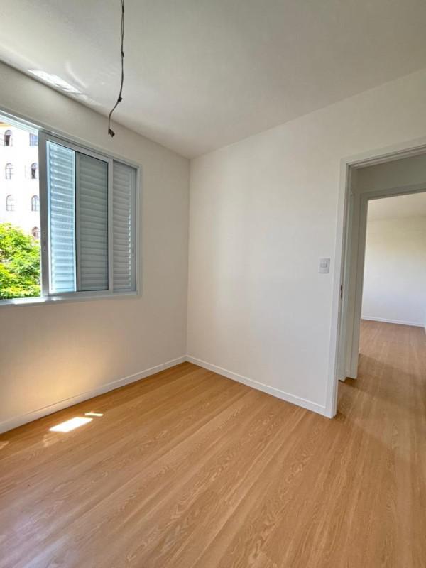 Apartamento, Sagrada Família, 3 Quartos, 2 Vagas, 1 Suíte